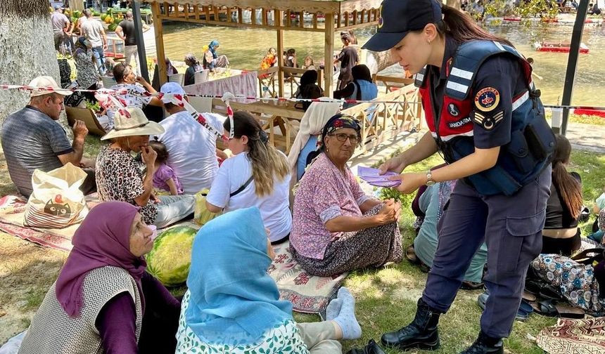 Gölmarmara Kavun Karpuz Festivalinde KADES tanıtıldı