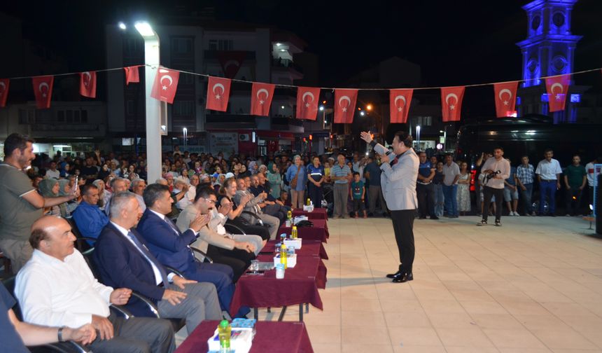 Halk müziği sanatçısı Ali Çakar'dan Selendi'de konser