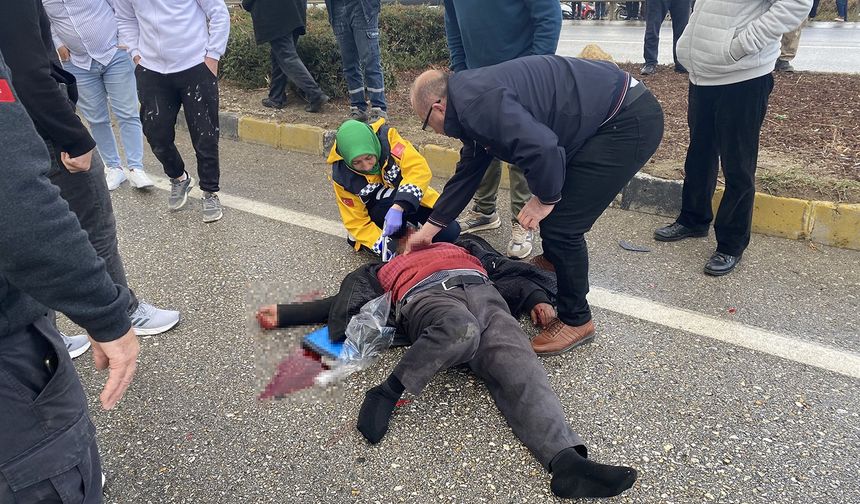 Manisa'da otomobil ile elektrikli bisikletin çarpışması sonucu 1 kişi ağır yaralandı