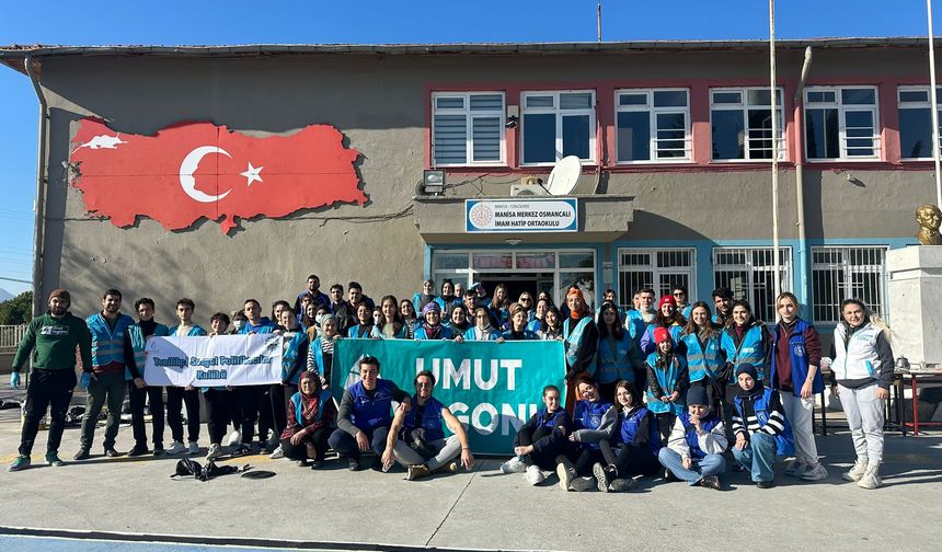 Umut Vagonu Topluluğu'ndan Osmancalı İmam Hatip Ortaokulu’nda boyama etkinliği