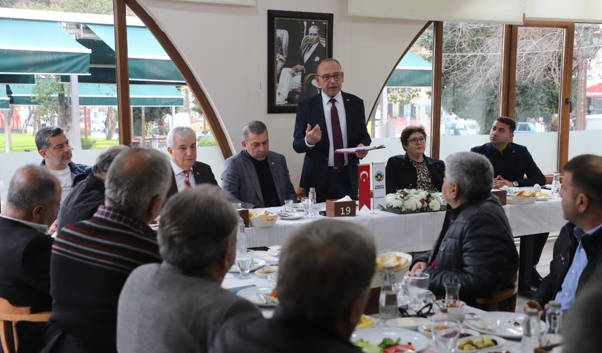 Başkan Akın Turgutlu esnaf odası başkanlarıyla buluştu