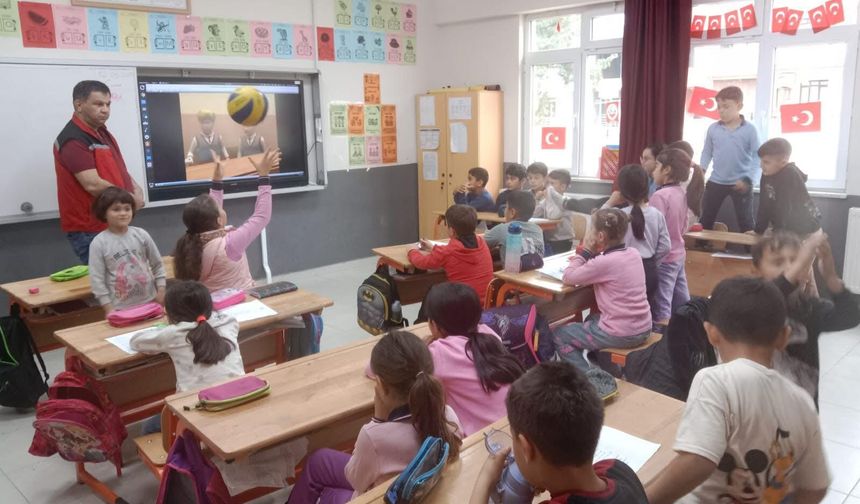 Sarıgöllü öğrencilere anlamlı eğitim