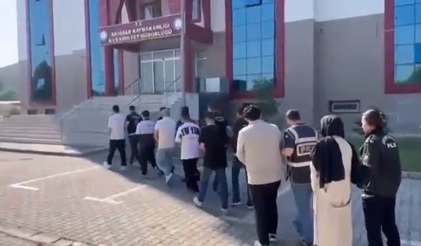 Manisa'da "Kolay yoldan para kazan" vaadiyle 19 kişi dolandırıldı