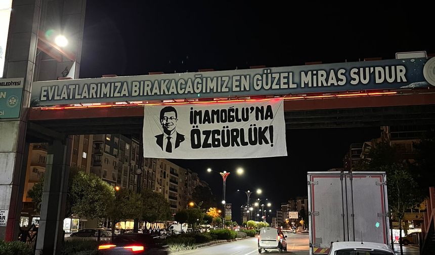 CHP’li gençlerden “İmamoğlu’na Özgürlük” mesajı