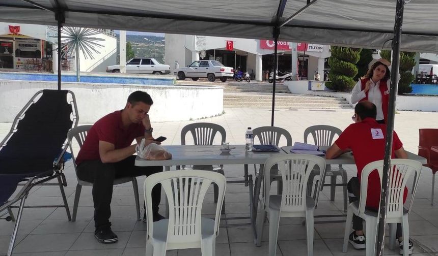 Selendi'de kan bağışına ilgi yoğun