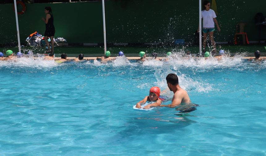 Turgutlu’da çocuklar yaz spor okullarıyla hem eğleniyor hem öğreniyor