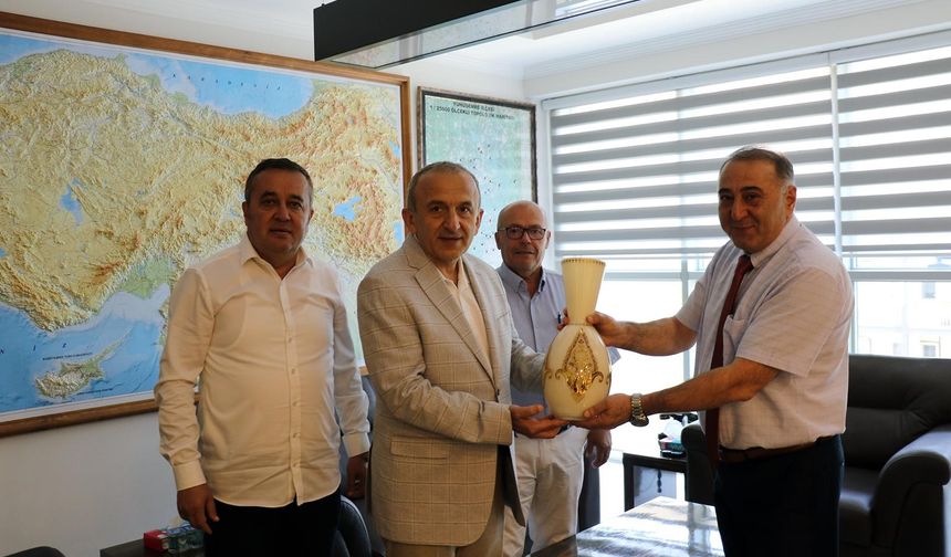 Başkan Yılmaz, Kaymakam Cantürk’le buluştu