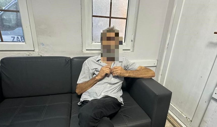 Dilencinin üzerinden 45 bin lira çıktı