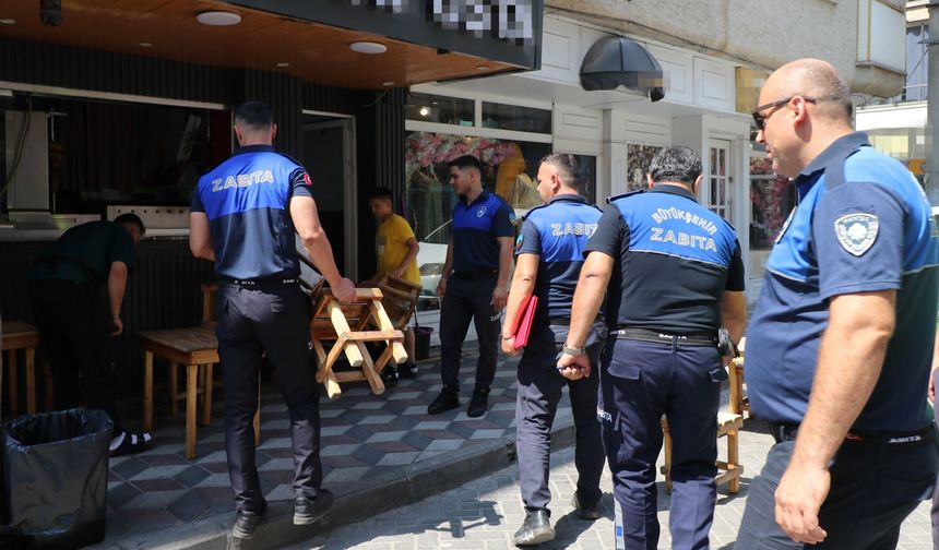 Turgutlu'da kaldırımlar denetlendi