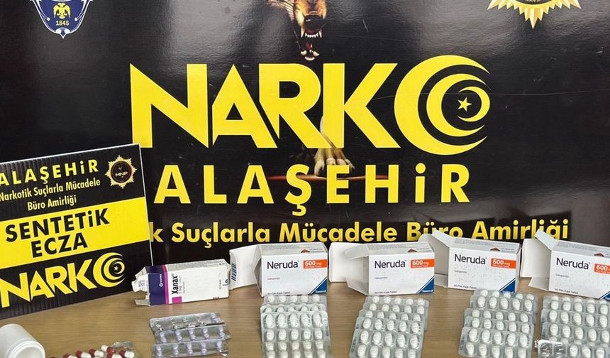 Manisa'da 5 sokak satıcısı tutuklandı