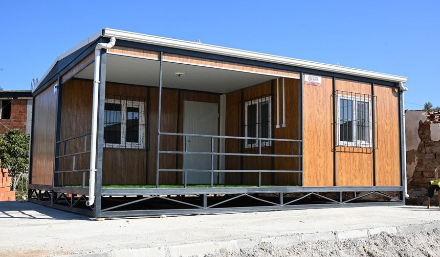 Mağdur aileye Büyükşehir’den barınma desteği