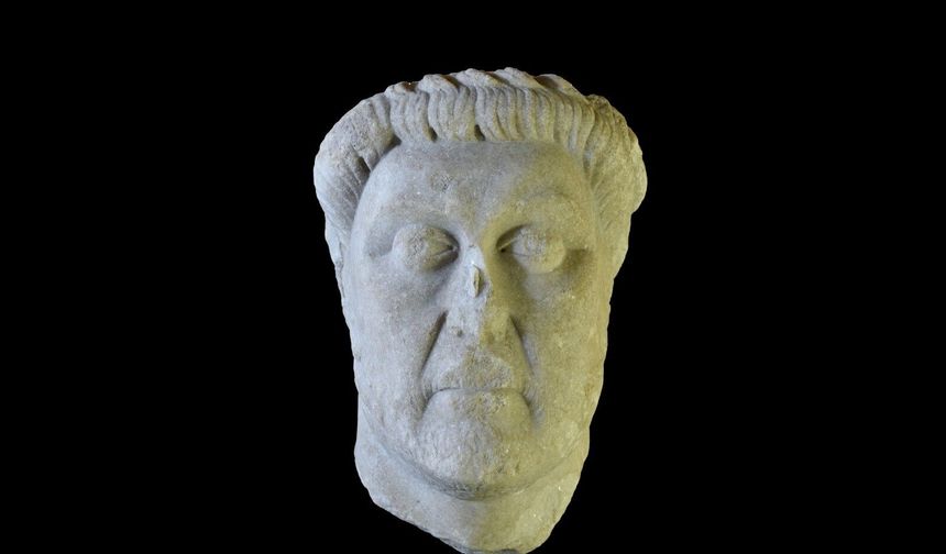 Smyrna'ya ait heykel başı Türkiye’ye iade edildi