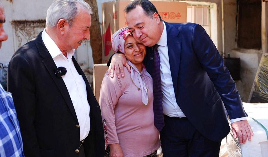 Büyükşehir, selden etkilenin Salihli'nin yaralarını sarıyor