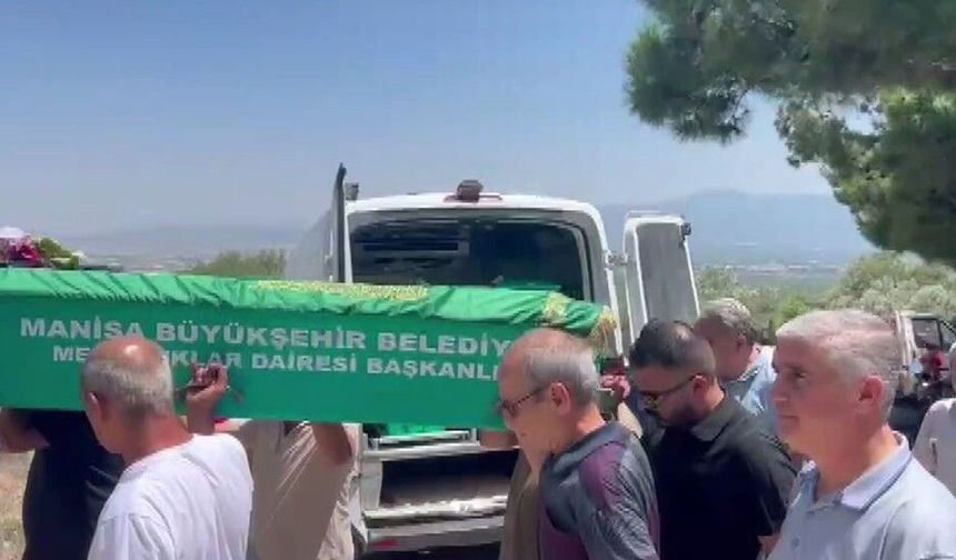 Manisa'da 17 yıl önce öldürülen Ebru’nun cenazesi ailesine teslim edildi