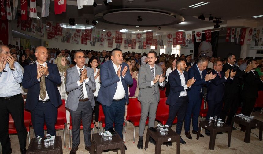 Sarıgöl MHP İlçe Başkanı Ahmet Serdar Dikmen oldu