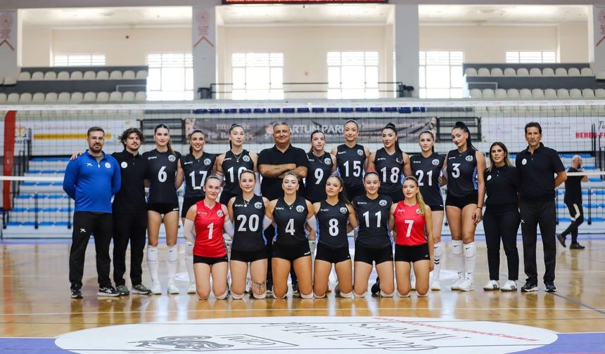 Turgutlu’nun Sultanları sezona 3-0’la başladı