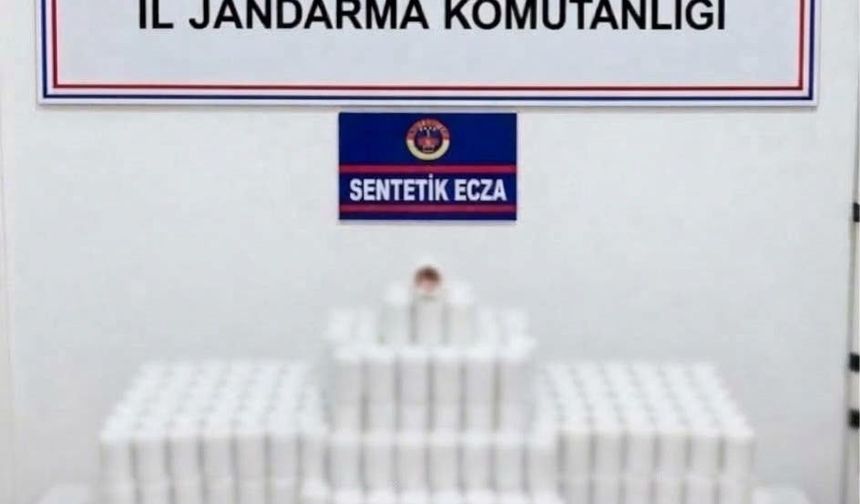 Manisa'daki baskında binlerce uyuşturucu hap ele geçirildi