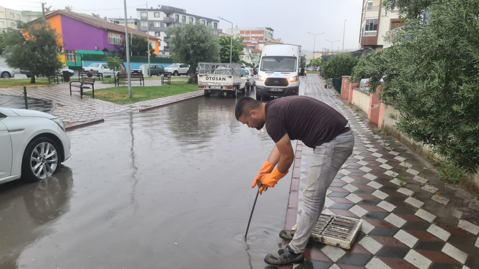 Maski̇'den Şiddetli Yağışa Hızlı Müdahale (23)