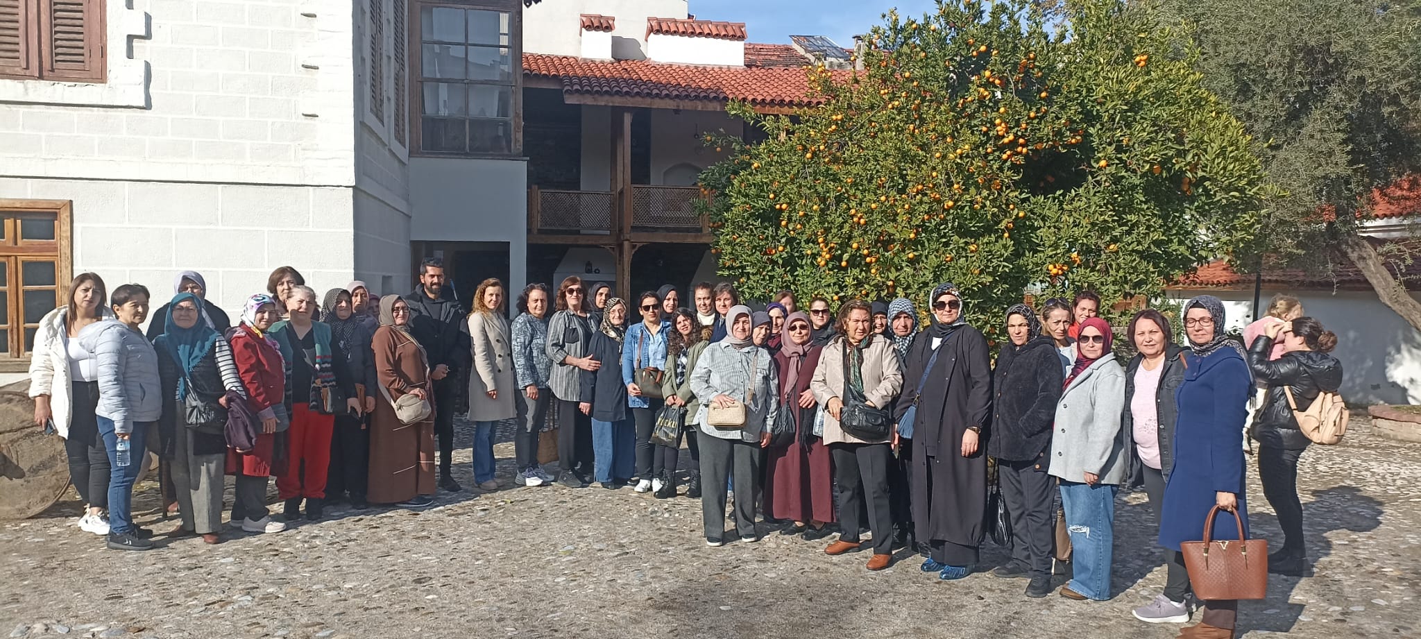 Manisalı Kadınlar Adım Adım Salihli’yi Gezdi (1)