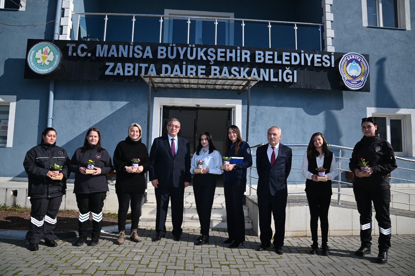 Büyükşehir Ve Maski̇’den Kadın Çalışanlara Özel Hediye (7)