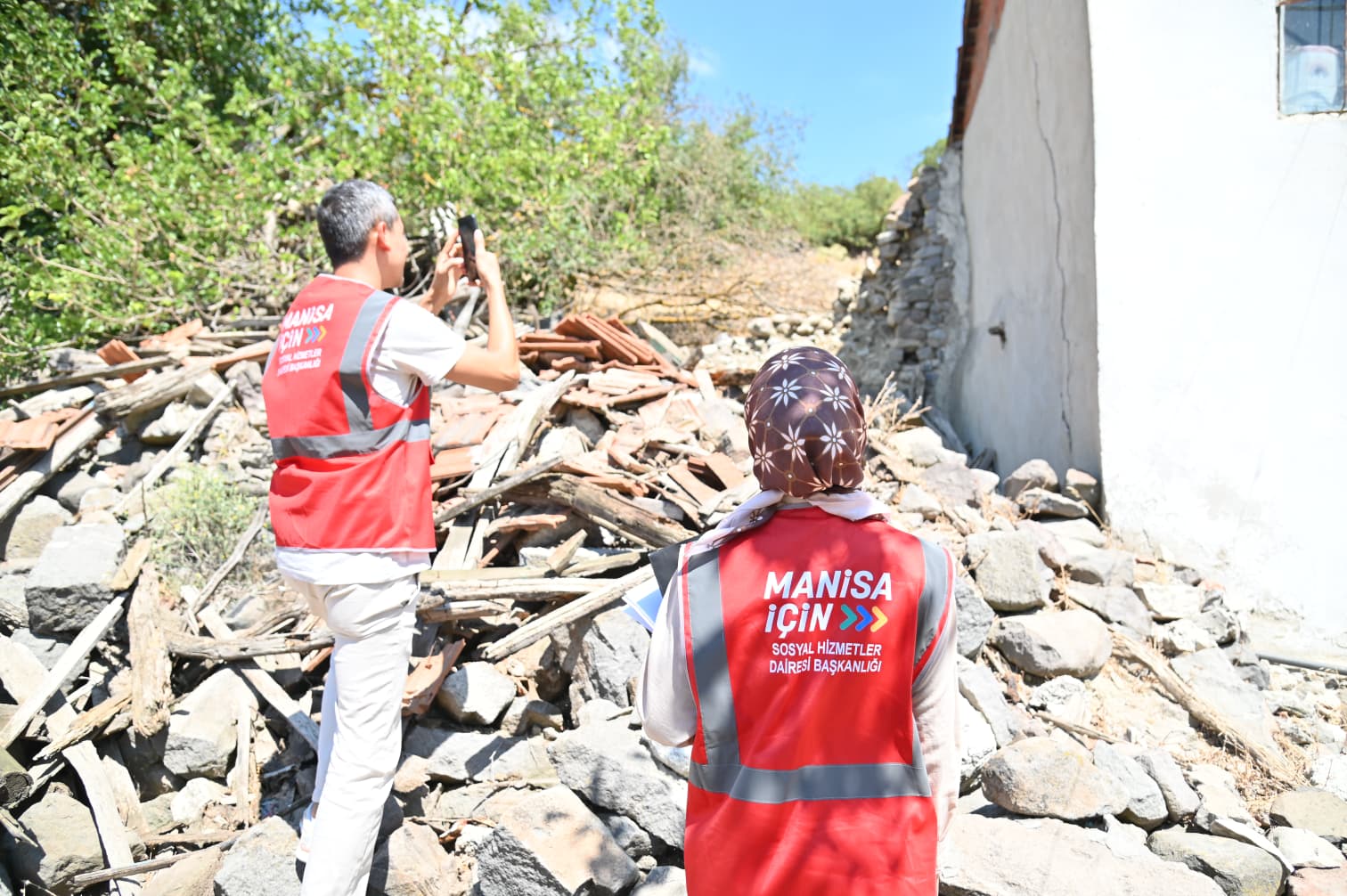 Büyükşehirden Deprem Mağdurlarına Yardım Eli (10)