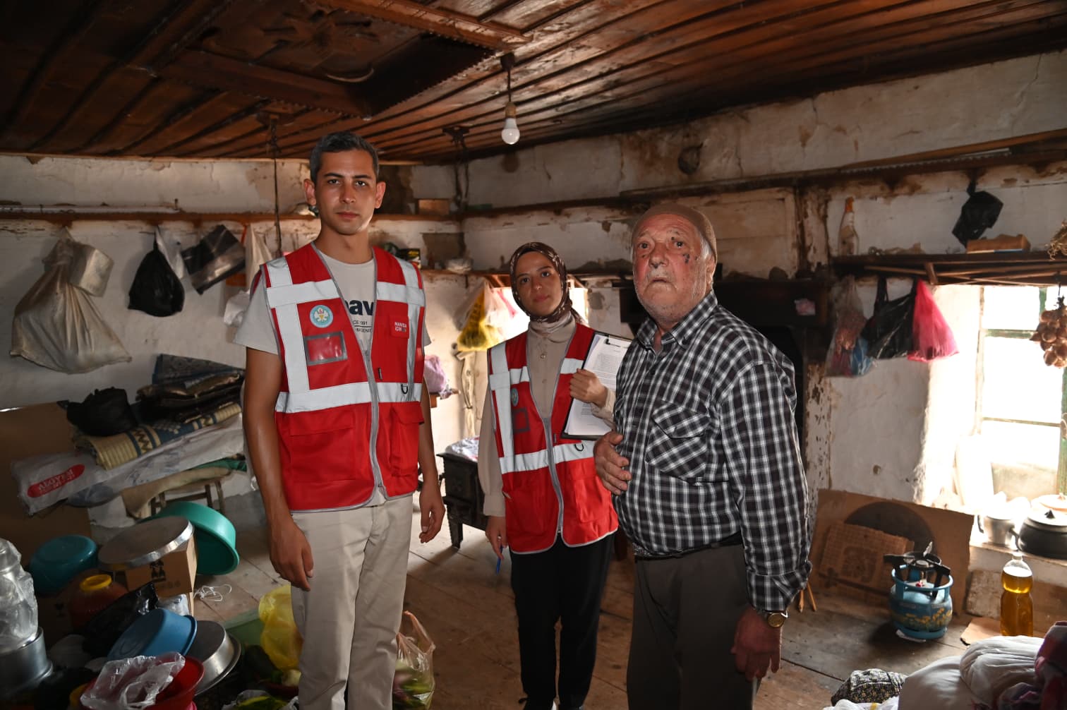 Büyükşehirden Deprem Mağdurlarına Yardım Eli (8)