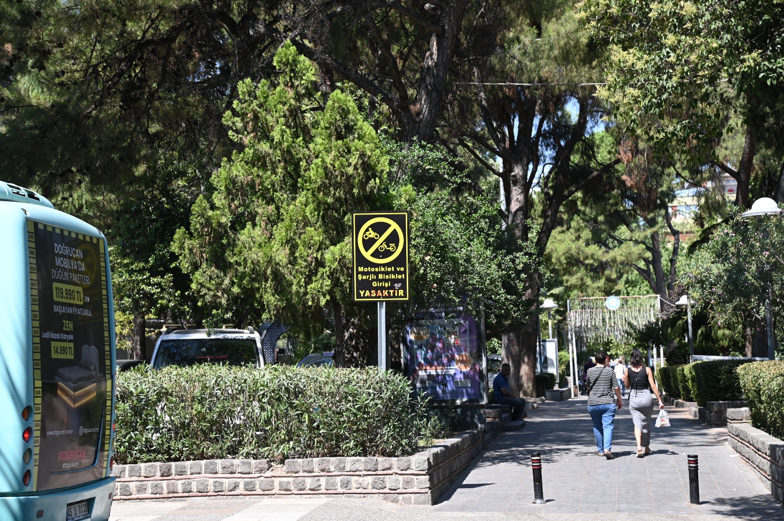Büyükşehir’den Kaldırımlar Ve Sevgi Yollarında Denetim (1)