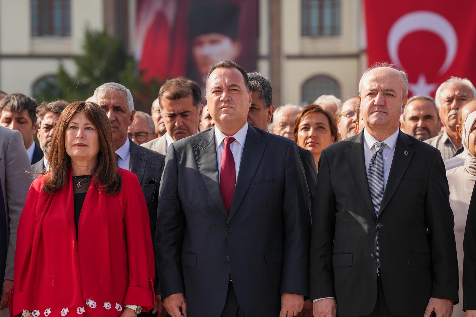 Manisa’nın Düşman İşgalinden Kurtuluşun 103’Üncü Yılı Gururla Kutlandı (3)