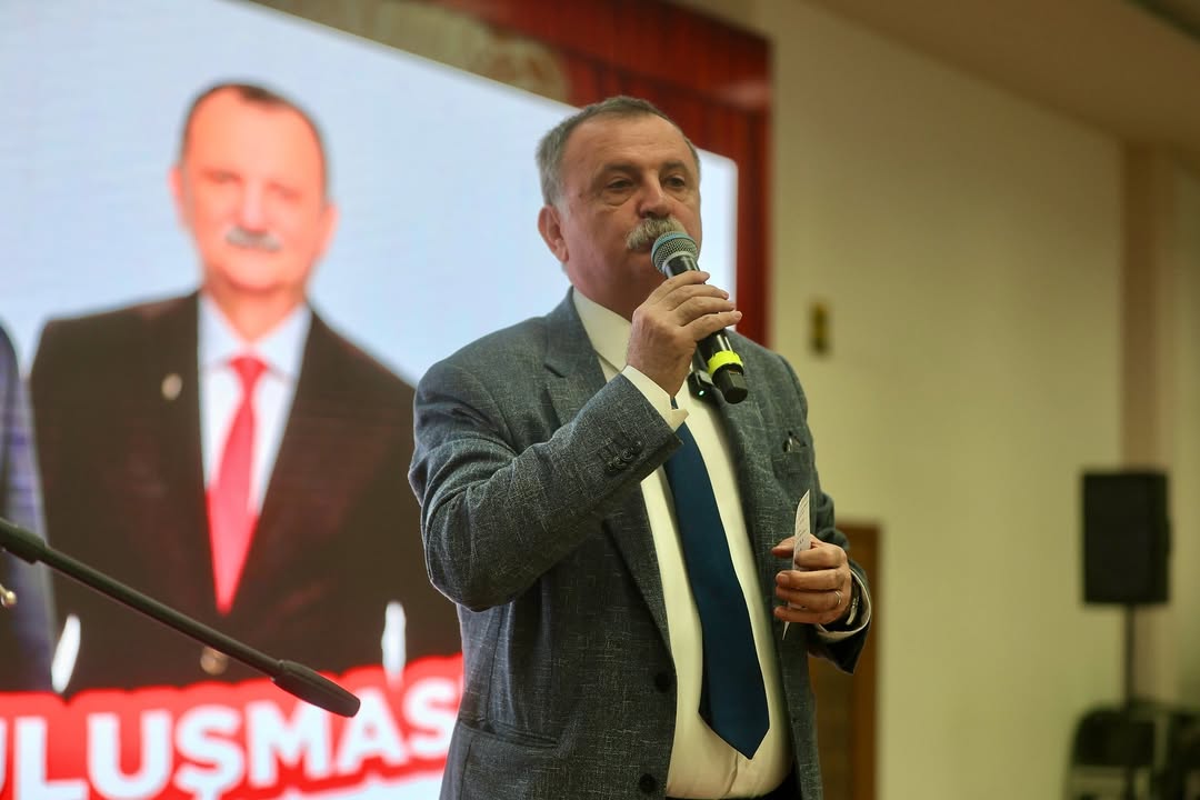 Manisa Büyükşehir Belediye Başkanımız Sayın Besim Dutlulu Ile Birlikte Muradiye Sosyal Tesisleri (1)