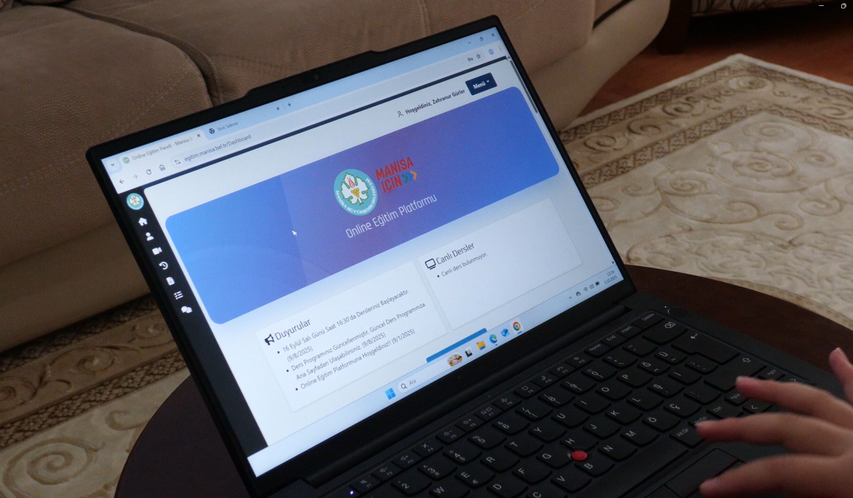 Manisa Büyükşehir’den Öğrencilere Ücretsiz Online Eğitim Desteği (4)