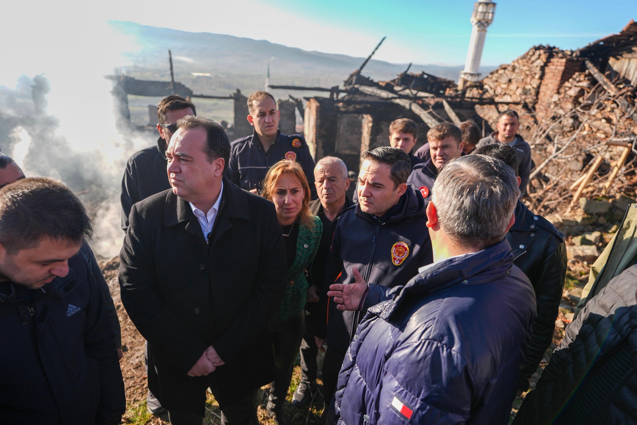 Besim Dutlulu’dan Yangın Mağduru Aileye Destek Ziyareti (1)
