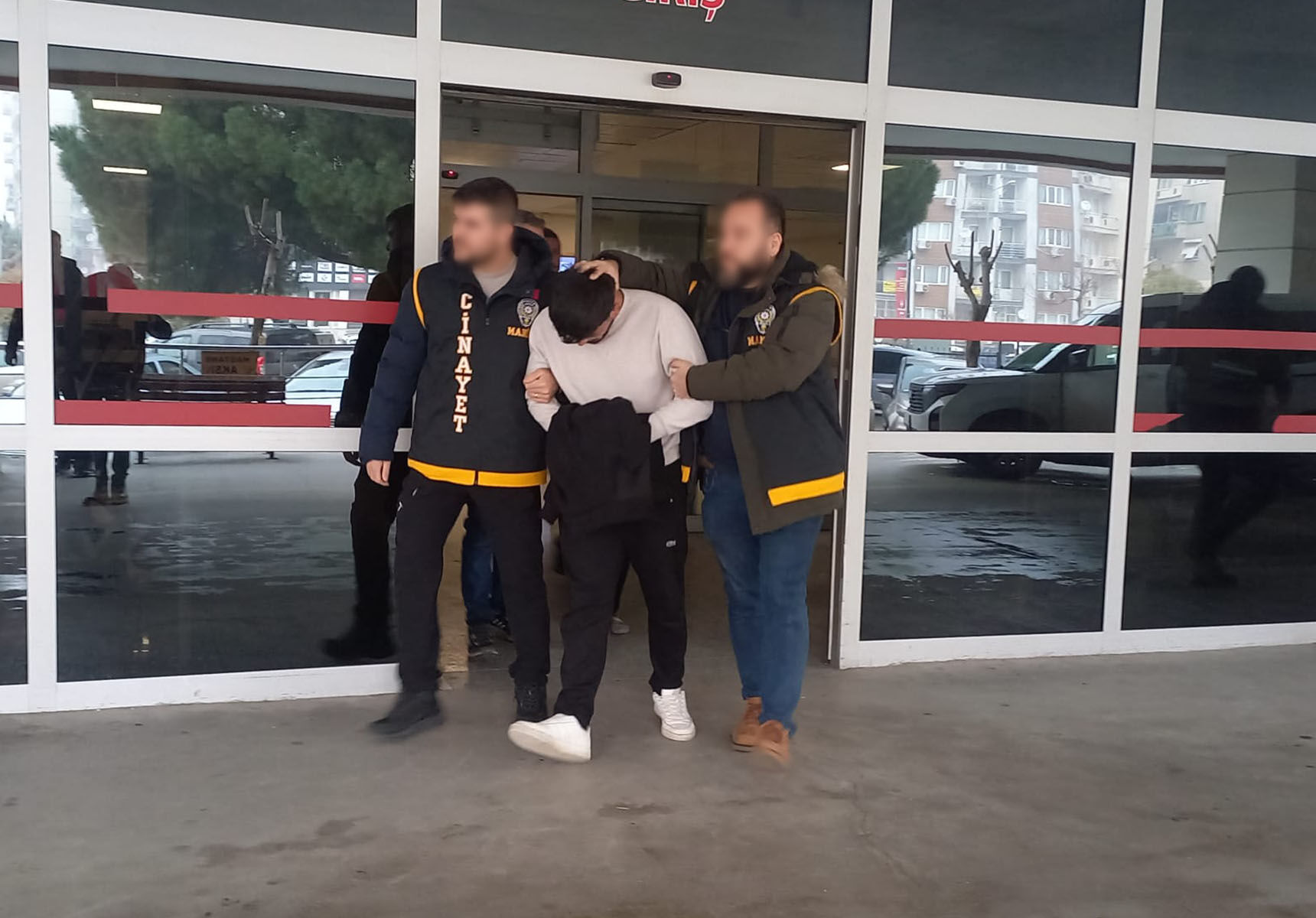 Kuyumcu Soygununda Hırsızlar Yakalandı 1