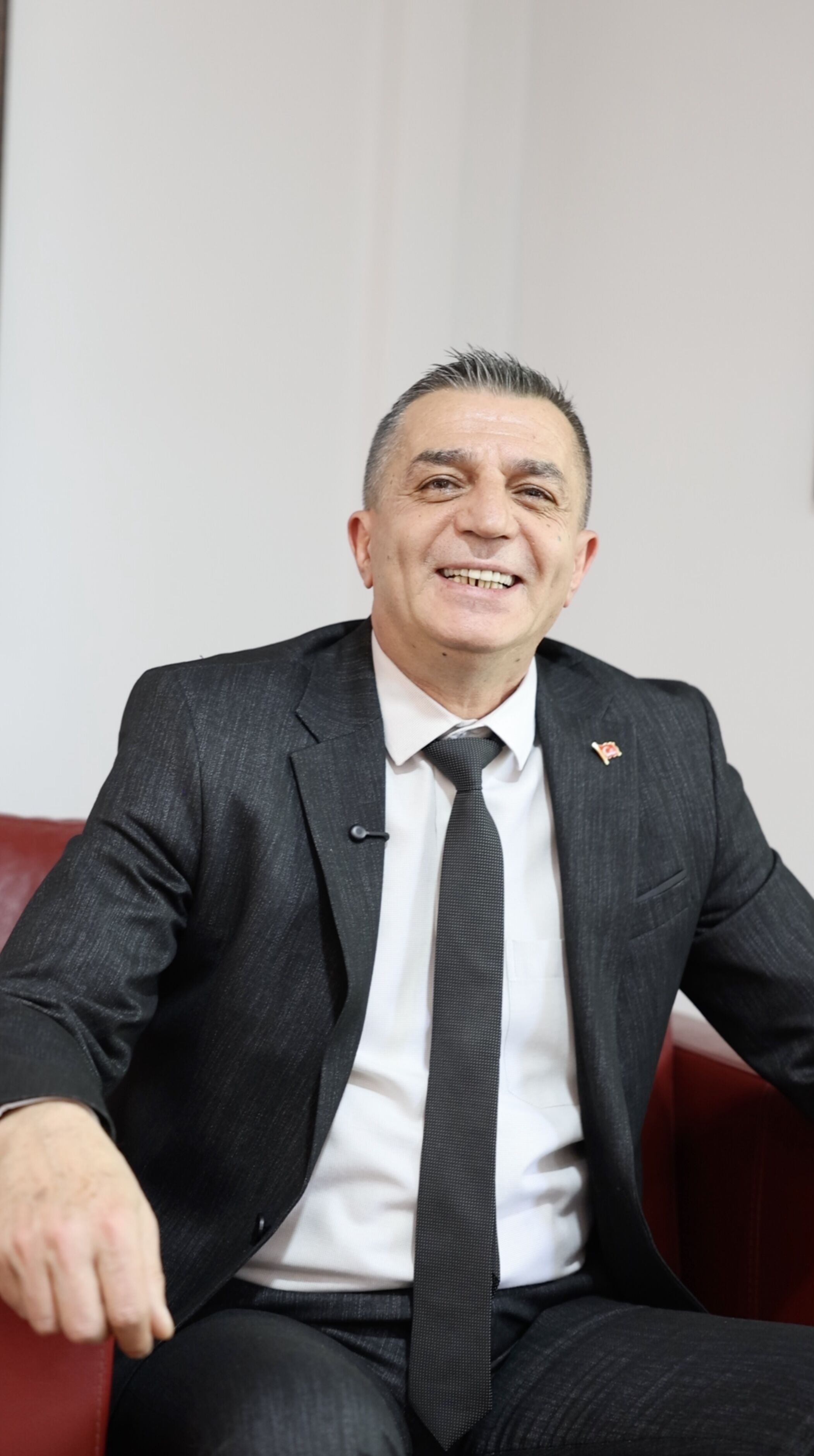 Hakan Şimşek Anlatıyor Manisa'ya Bir Borcum Var (4)