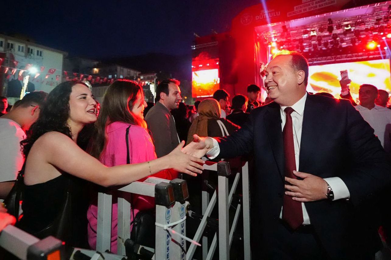 Manisa’da 19 Mayıs Coşkusu Zirveye Ulaştı (1)