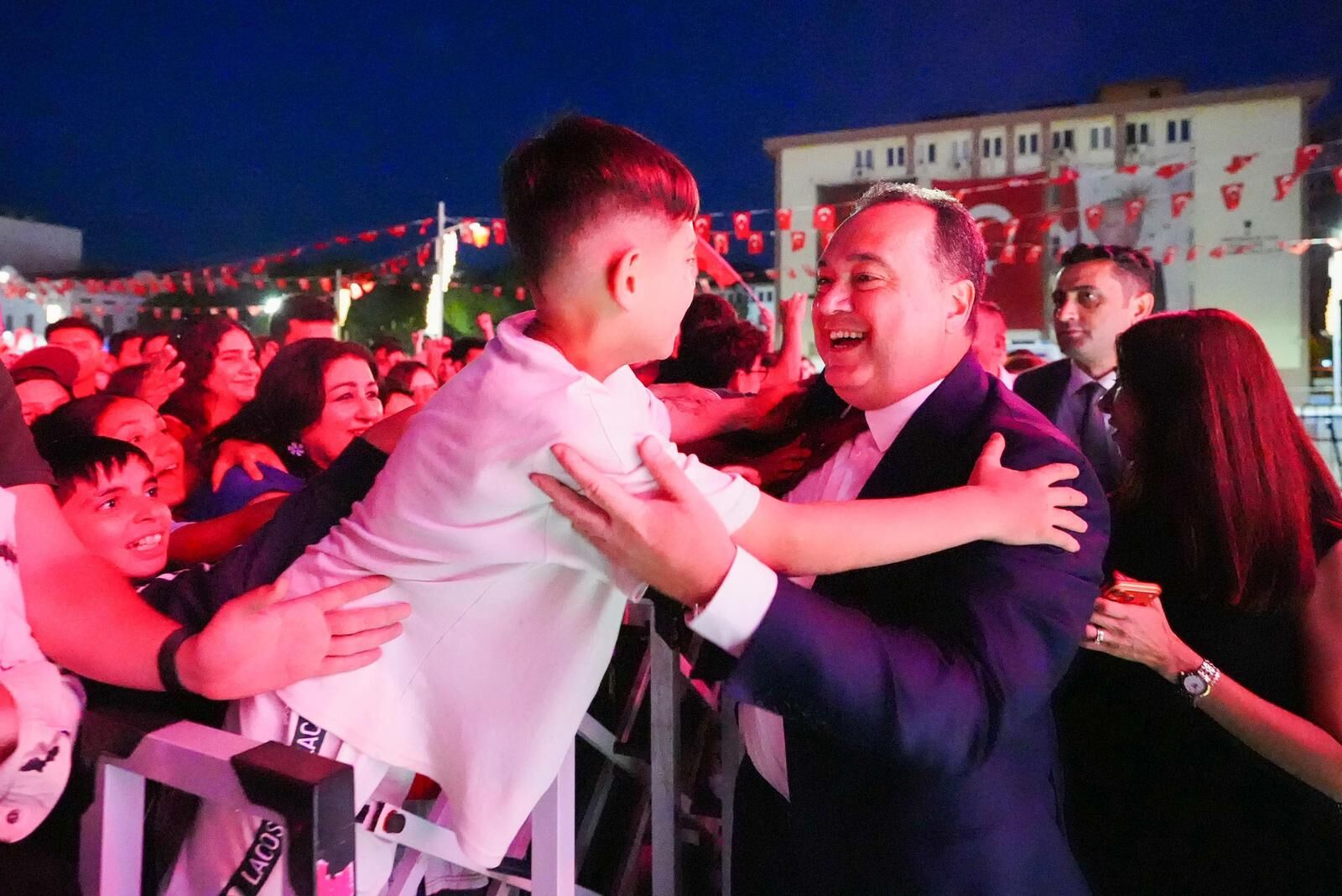 Manisa’da 19 Mayıs Coşkusu Zirveye Ulaştı (15)