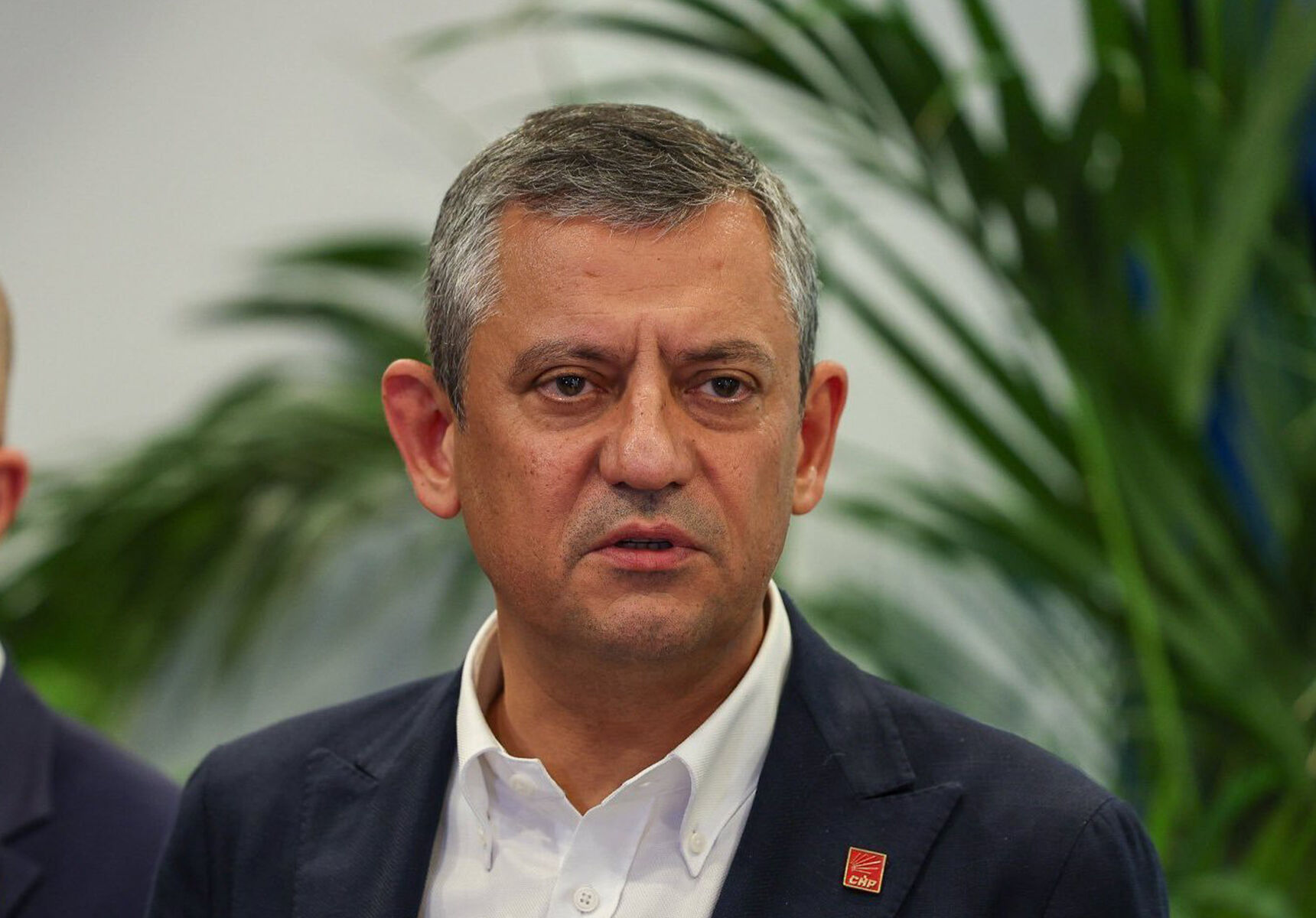 Özgür Özel ve ekibi CHP'den istifa etti
