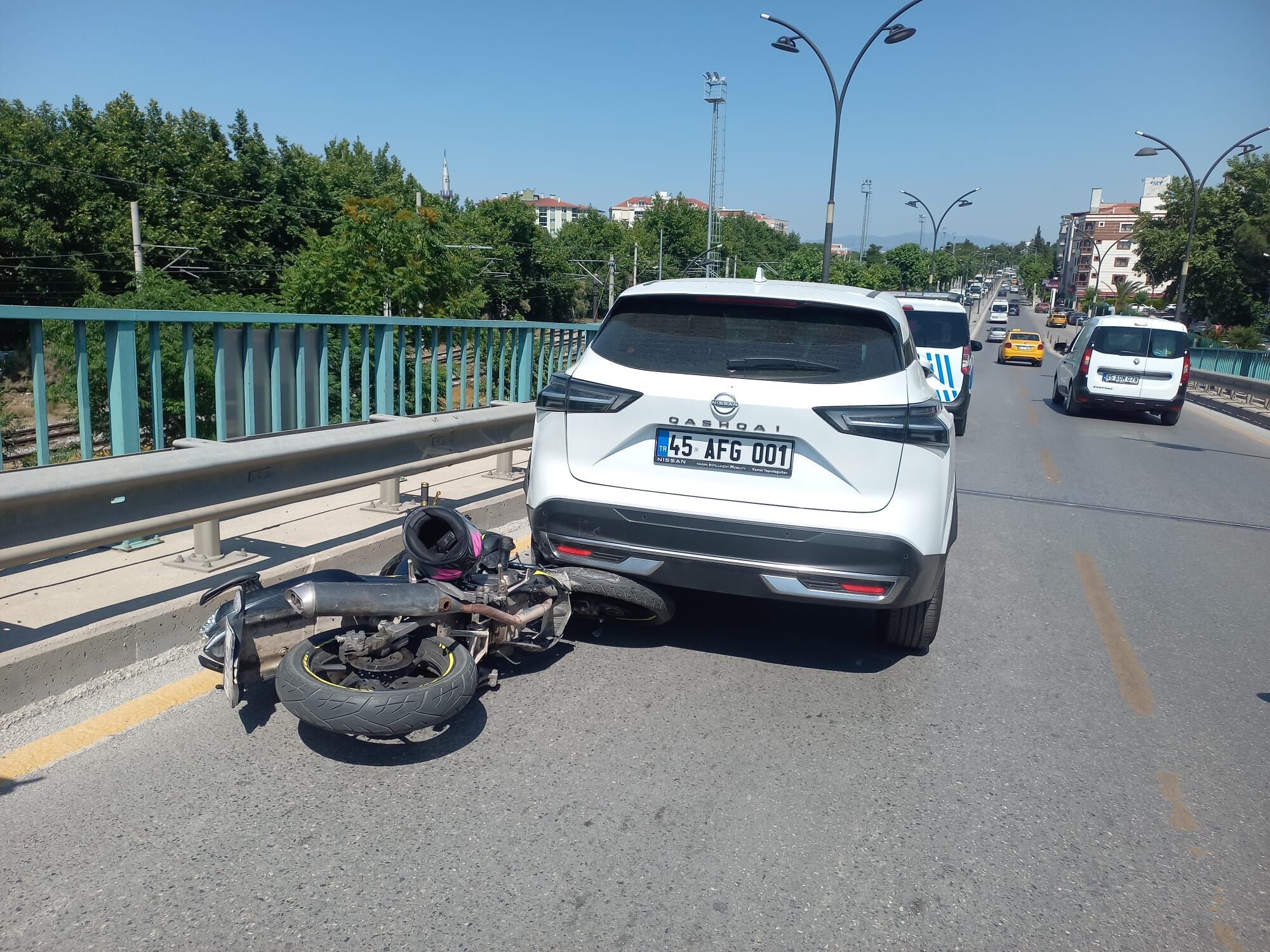 Manisa'da korkutan motosiklet kazası