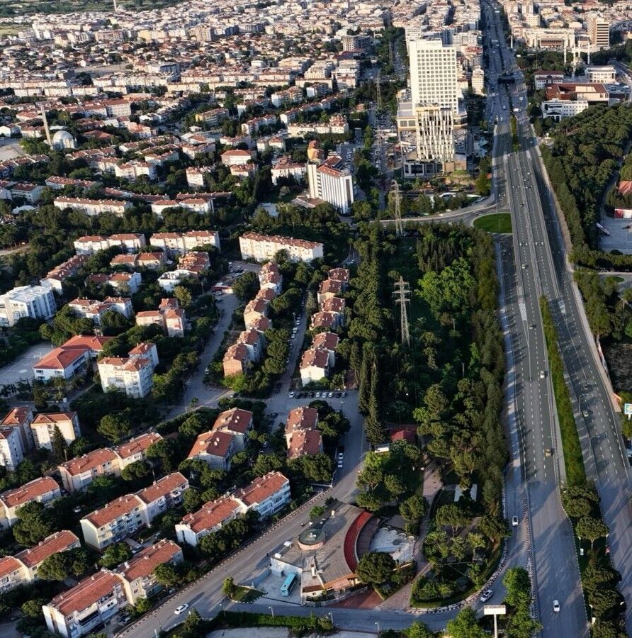 A W738570 01