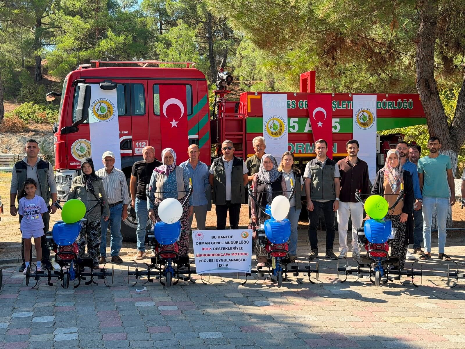 Gördesli kadın üreticilere çapa motoru desteği